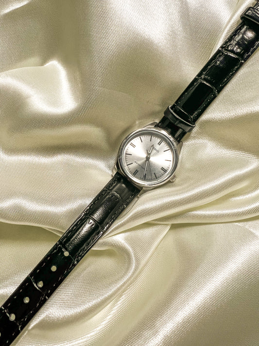 Reloj Casio Correa Cuero Negra para Mujer - LTP-V005L-7